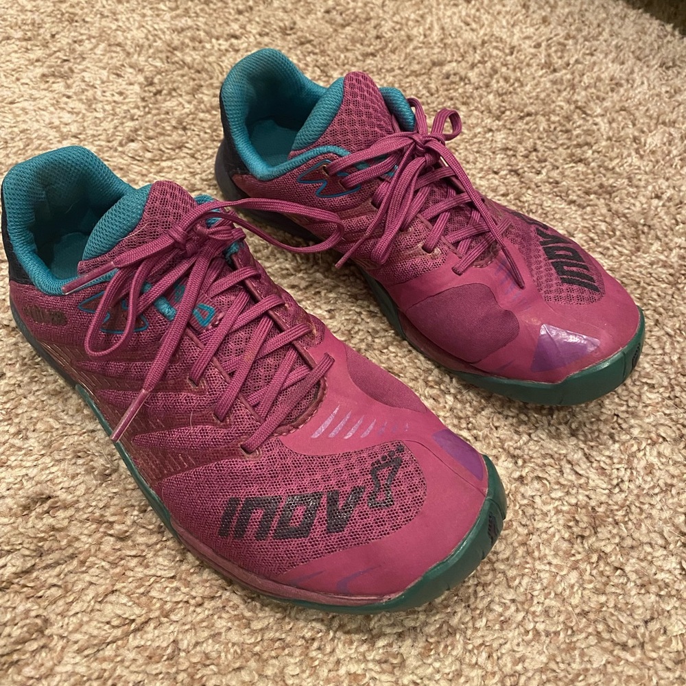 Inov8 size 6.5 athletic cross training shoes